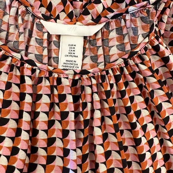 H&M Geometric Print Long Sleeve Mini Dress - Picture 3 of 8